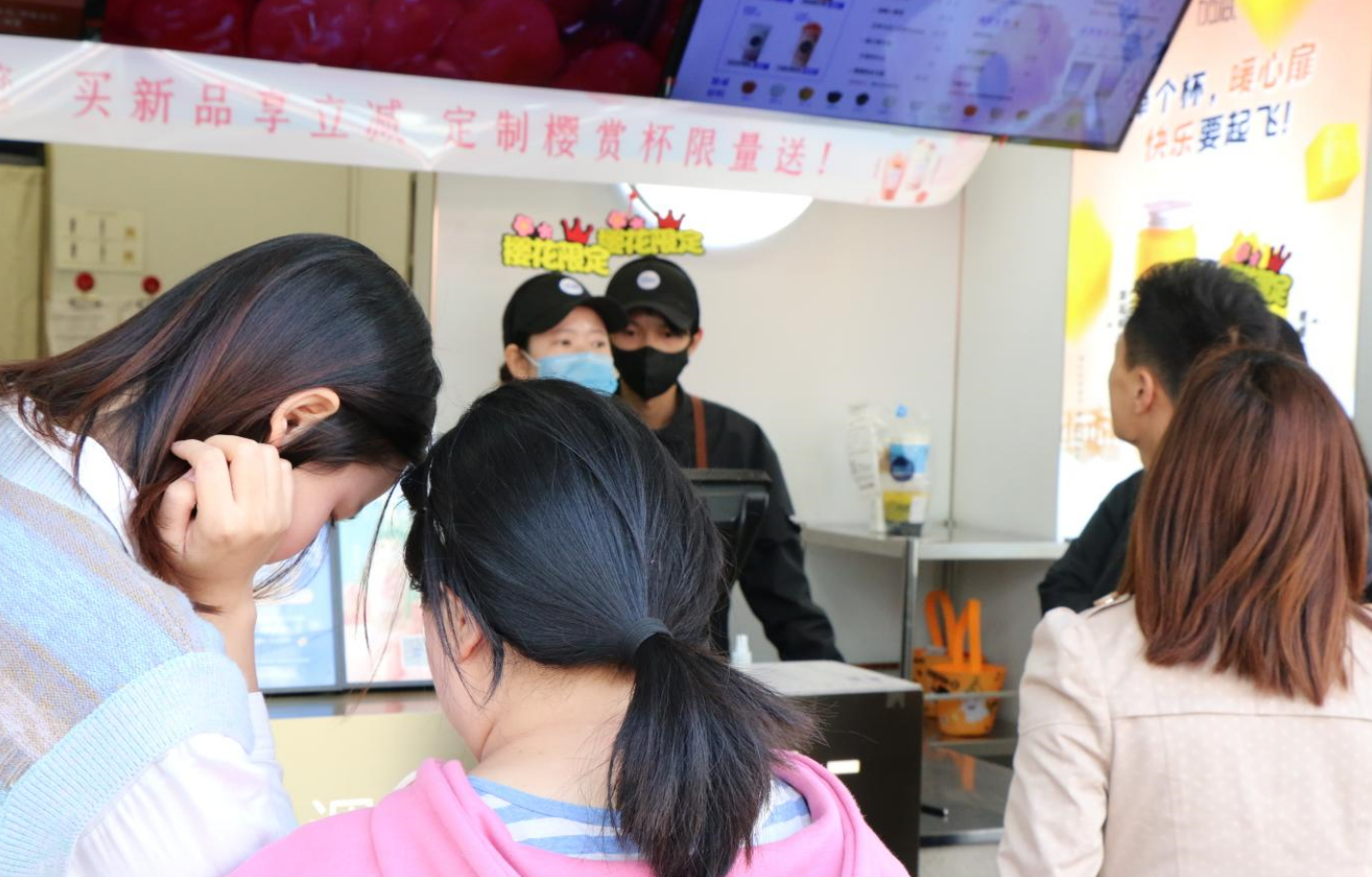 w66给利老牌茶饮：奶茶加盟市场火热，为什么有些人却无法加入